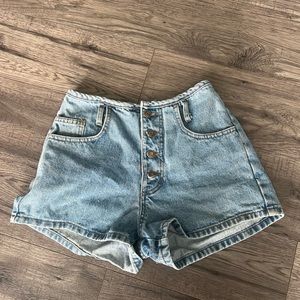 (5 for $25) Women's vintage jean shorts.